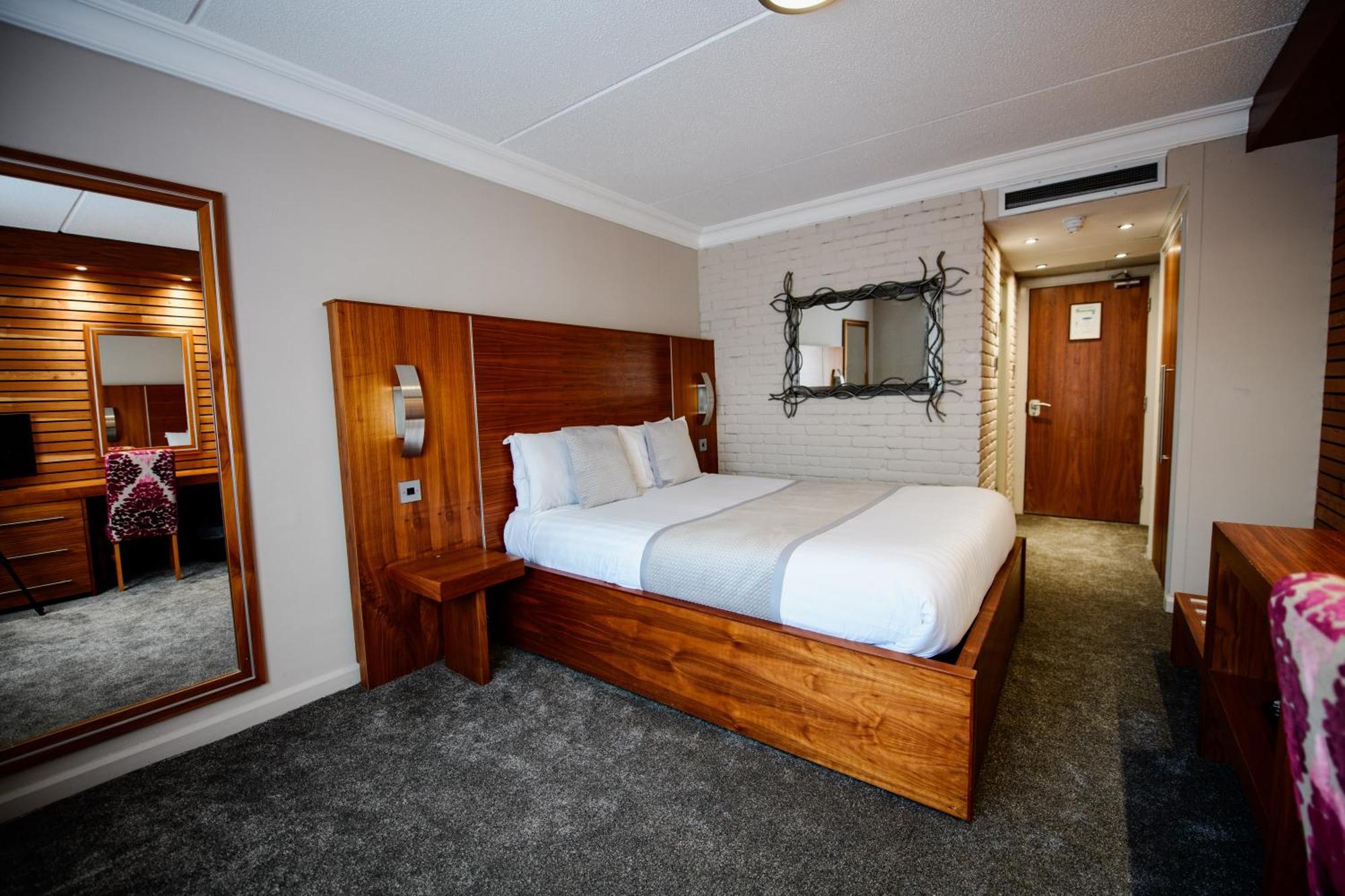The Crown Hotel Bawtry-Донкастер Экстерьер фото