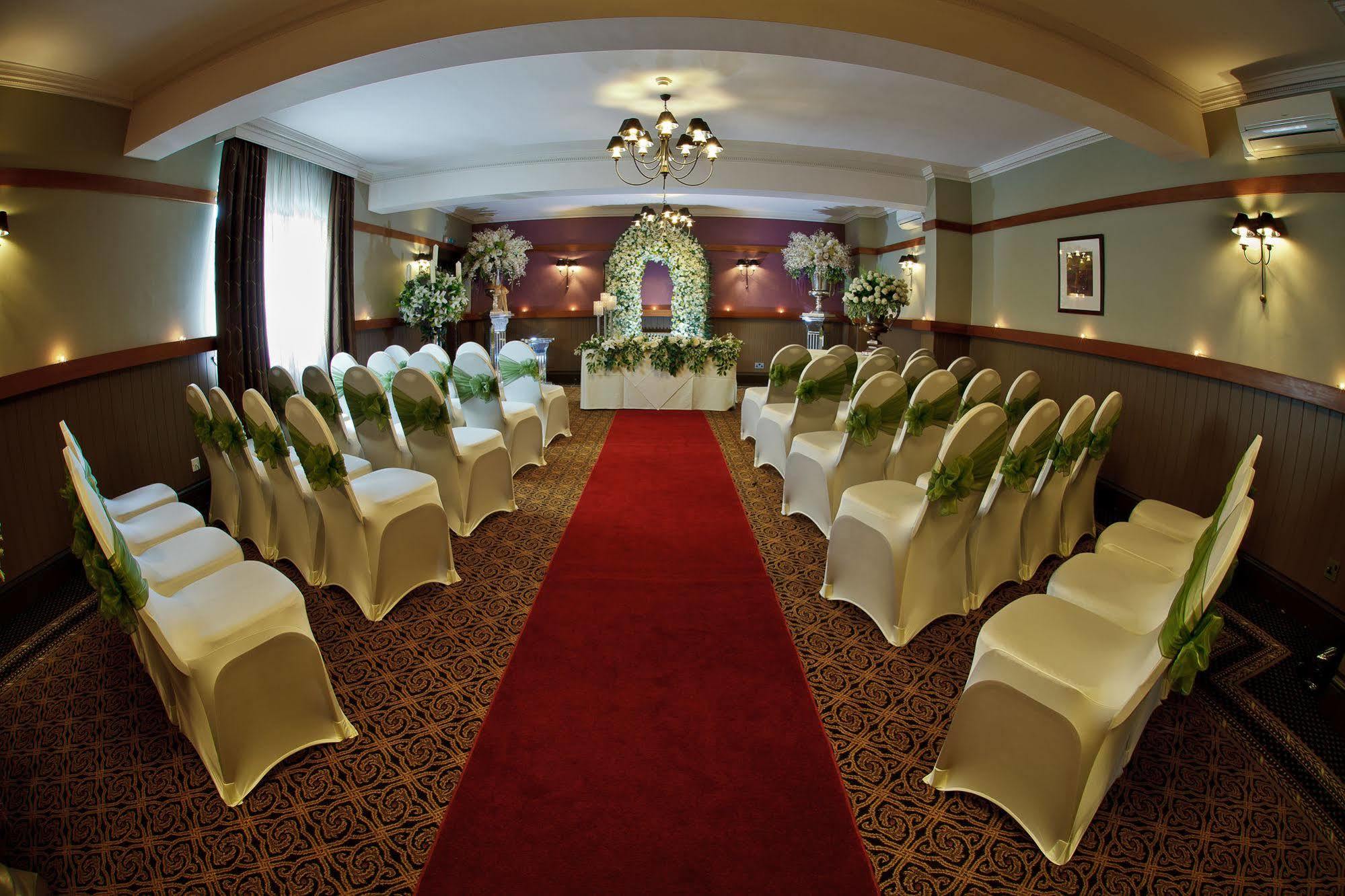 The Crown Hotel Bawtry-Донкастер Экстерьер фото